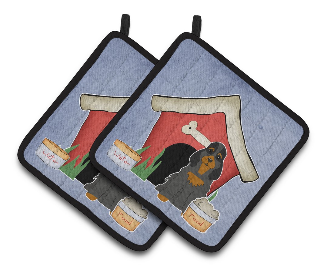 Picture of Carolines Treasures BB2847PTHD Dog House Collection Cocker Spaniel Black & Tan Pair of Pot Holders