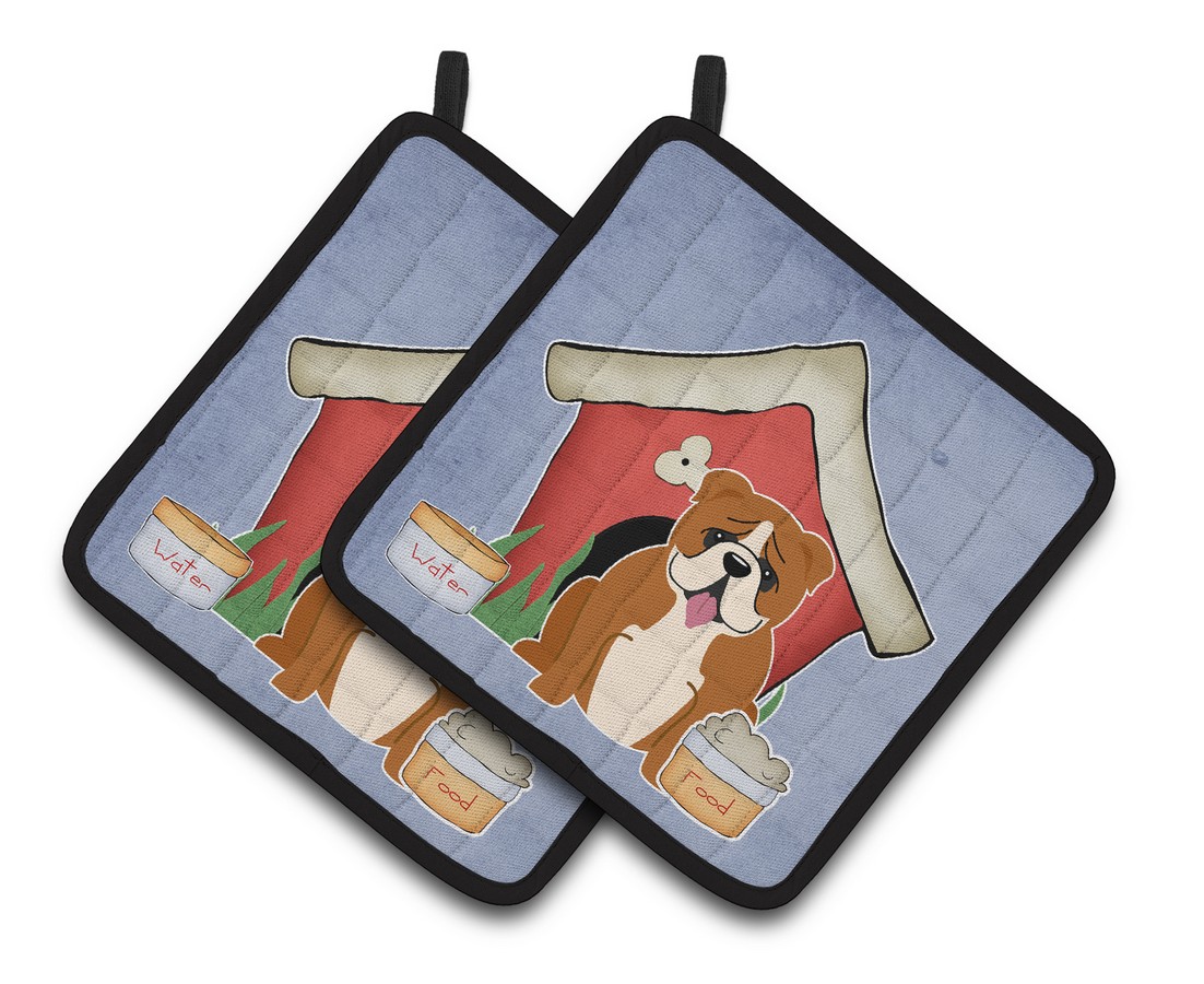 Picture of Carolines Treasures BB2874PTHD Dog House Collection English Bulldog Red & White Pair of Pot Holders