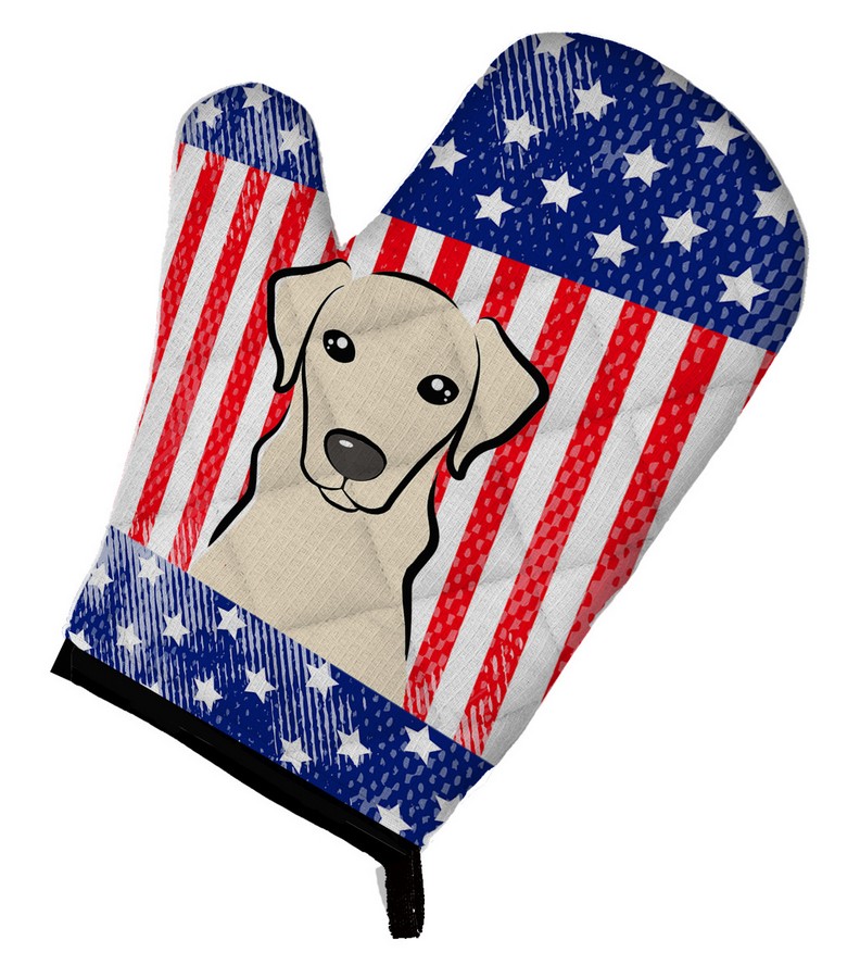 Picture of Carolines Treasures BB2152OVMT American Flag & Yellow Labrador Oven Mitt