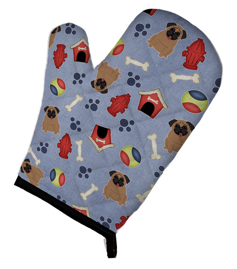 Picture of Carolines Treasures BB2618OVMT Dog House Collection Pug Brown Oven Mitt