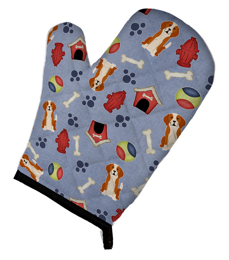 Picture of Carolines Treasures BB2723OVMT Dog House Collection English Foxhound Oven Mitt