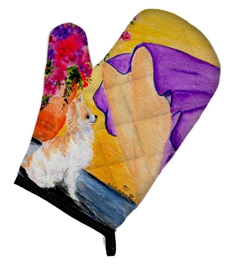 Picture of Carolines Treasures SS8521OVMT Lady with Her Chihuahua Oven Mitt