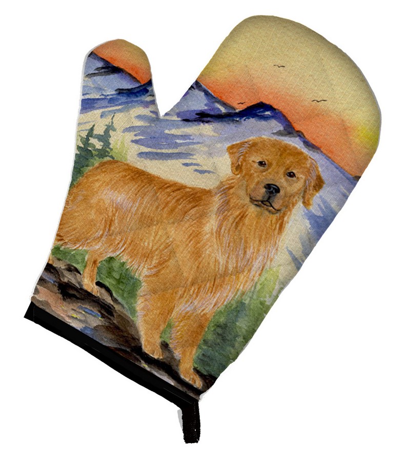 Picture of Carolines Treasures SS8163OVMT Golden Retriever Oven Mitt