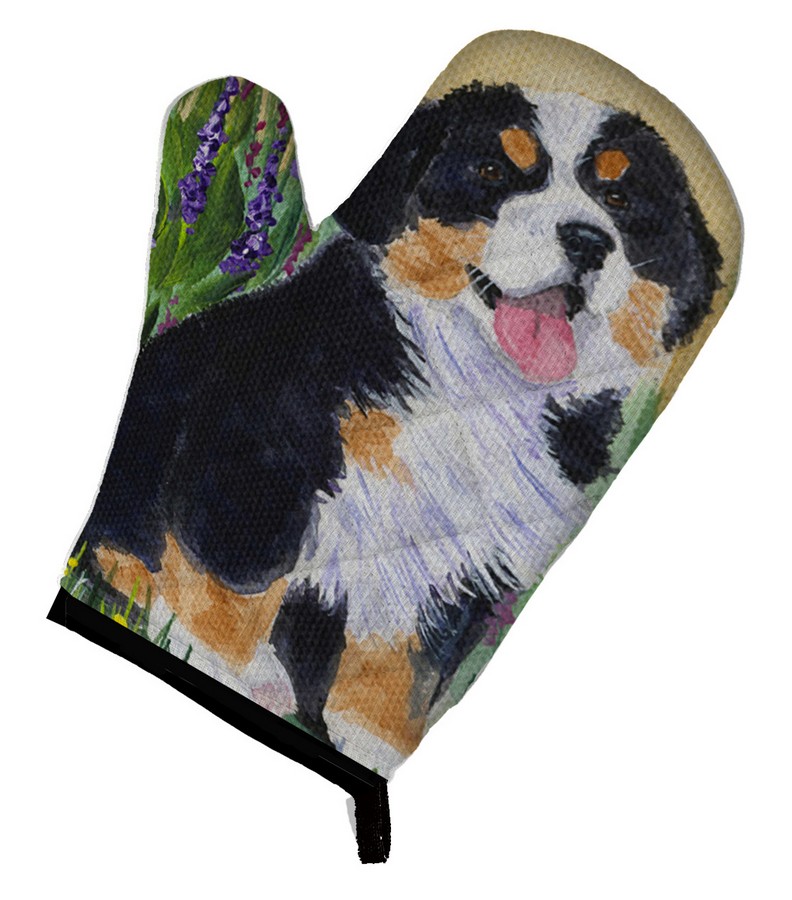 Picture of Carolines Treasures SS8215OVMT Bernese Mountain Dog Oven Mitt