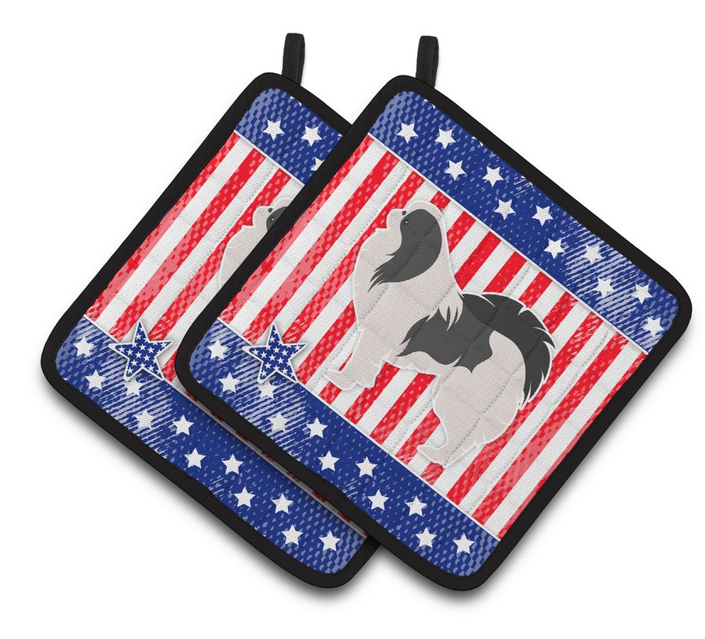 Picture of Carolines Treasures BB3337PTHD USA Patriotic Japanese Chin Pair of Pot Holders