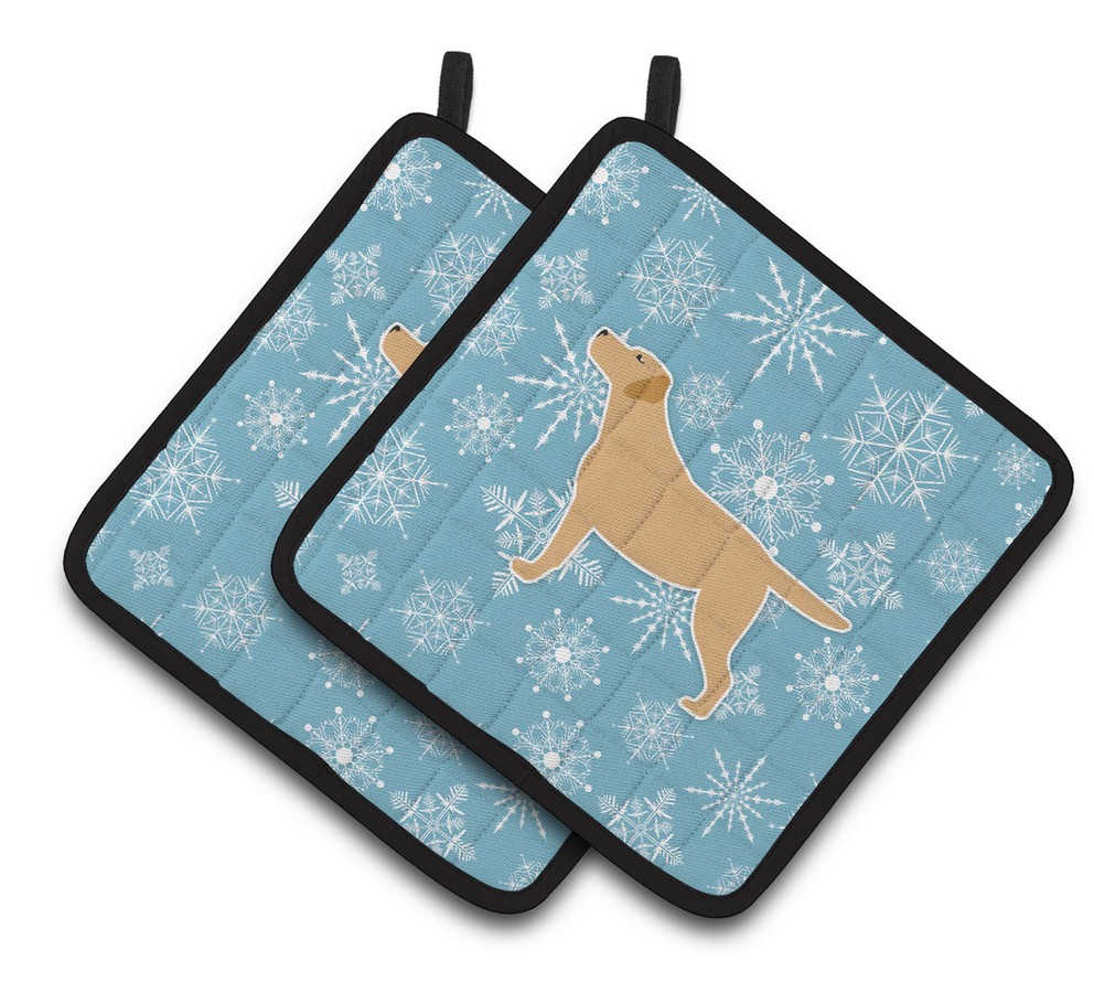 Picture of Carolines Treasures BB3497PTHD Winter Snowflake Yellow Labrador Retriever Pair of Pot Holders