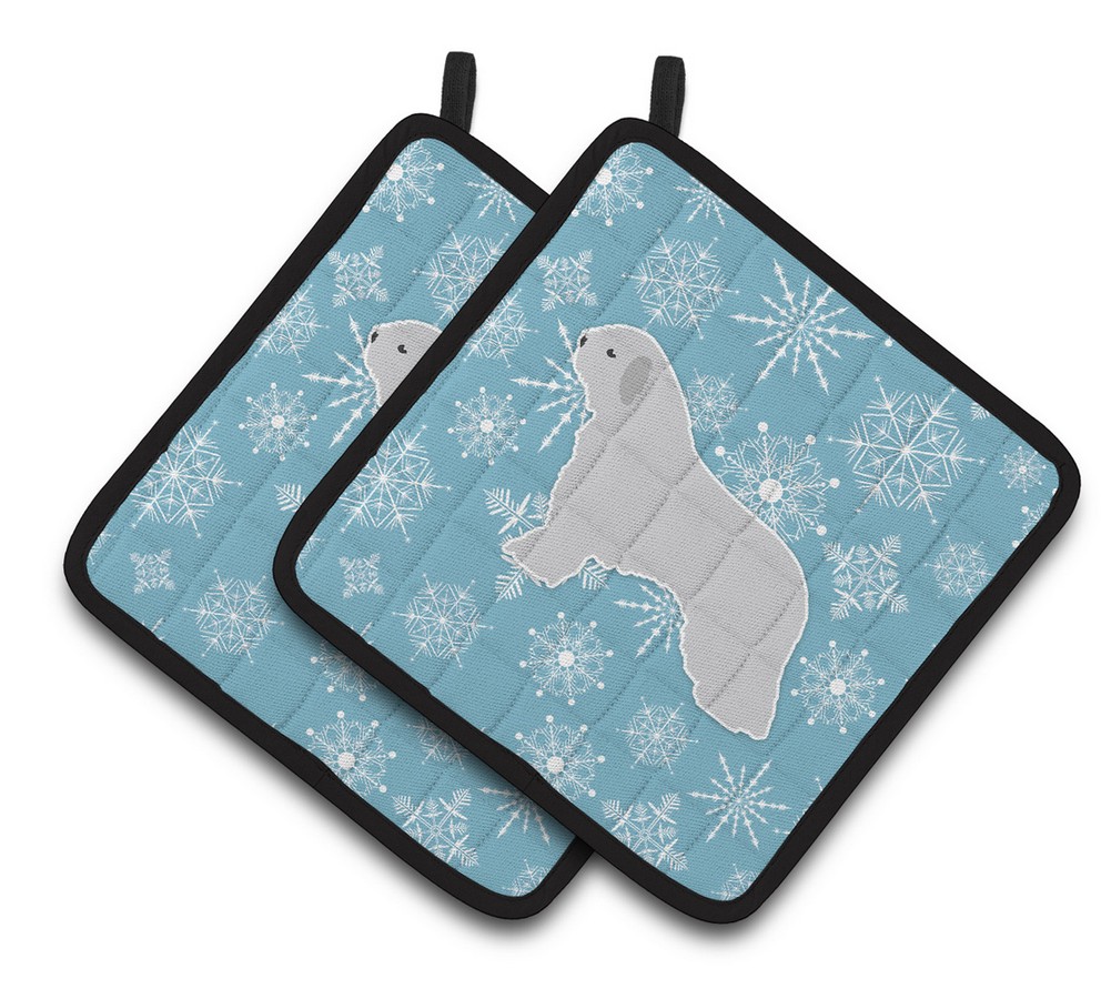 Picture of Carolines Treasures BB3515PTHD Winter Snowflake Spanish Water Dog Pair of Pot Holders