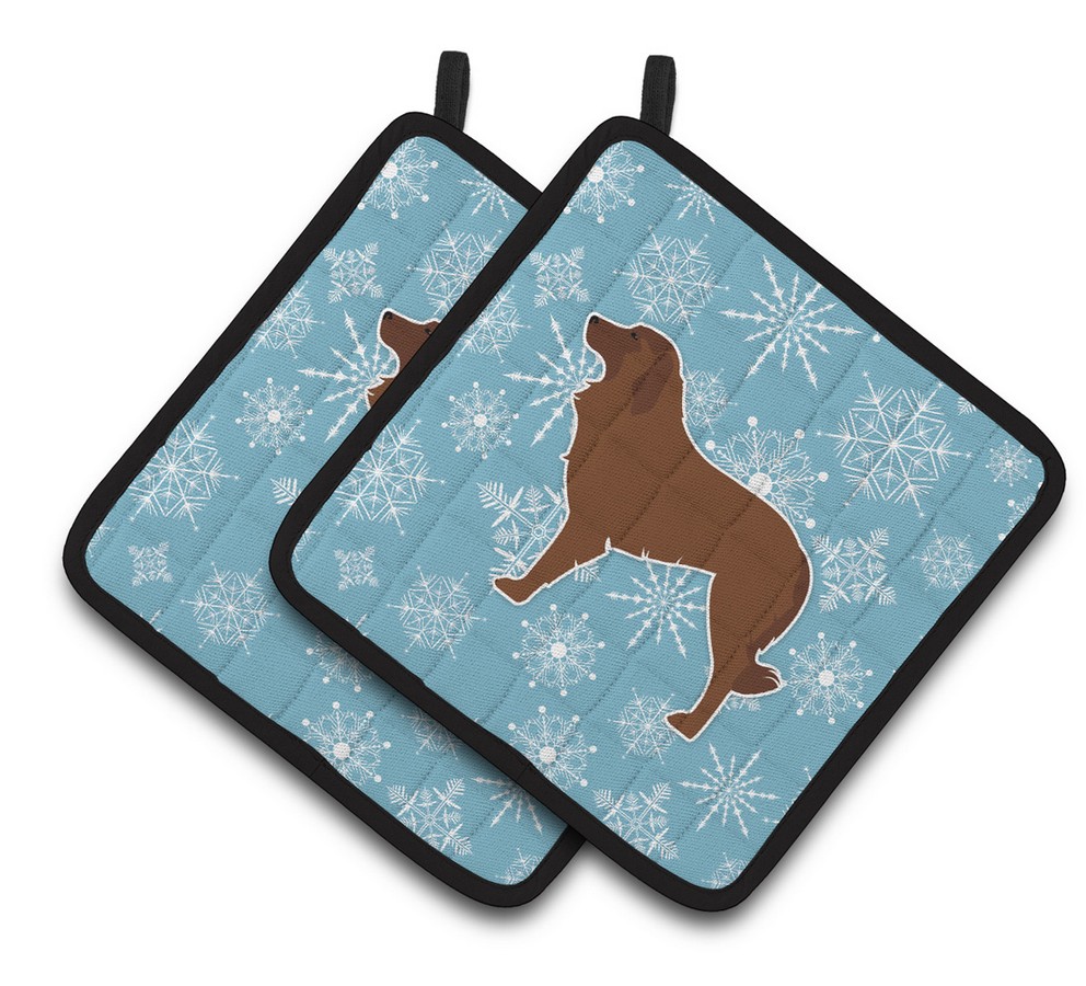 Picture of Carolines Treasures BB3531PTHD Winter Snowflake Portuguese Sheepdog Dog Pair of Pot Holders