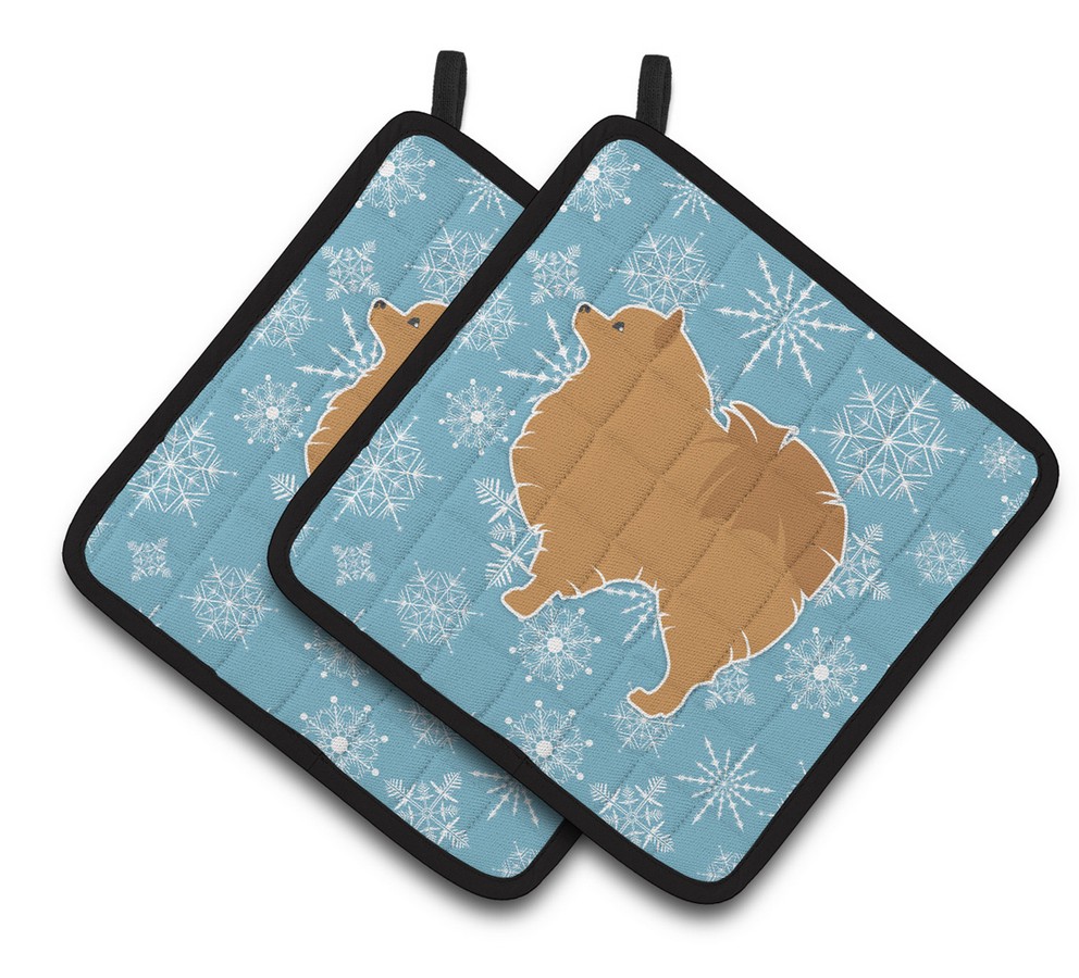 Picture of Carolines Treasures BB3542PTHD Winter Snowflake Pomeranian Pair of Pot Holders