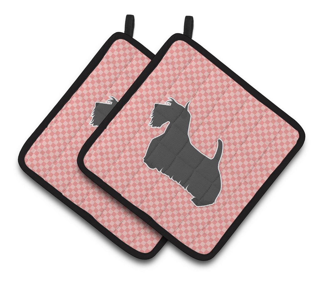 Picture of Carolines Treasures BB3669PTHD Scottish Terrier Checkerboard Pink Pair of Pot Holders