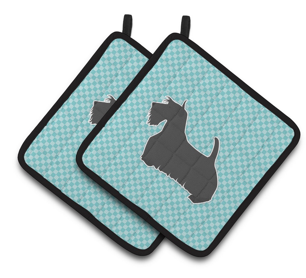 Picture of Carolines Treasures BB3769PTHD Scottish Terrier Checkerboard Blue Pair of Pot Holders