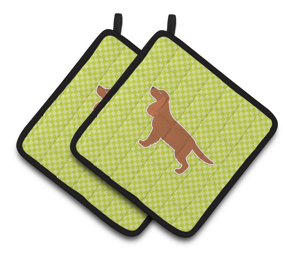 Picture of Carolines Treasures BB3812PTHD English Cocker Spaniel Checkerboard Green Pair of Pot Holders