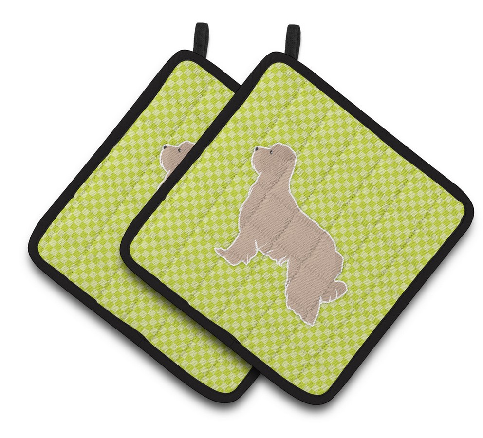 Picture of Carolines Treasures BB3818PTHD Pyrenean Shepherd Checkerboard Green Pair of Pot Holders