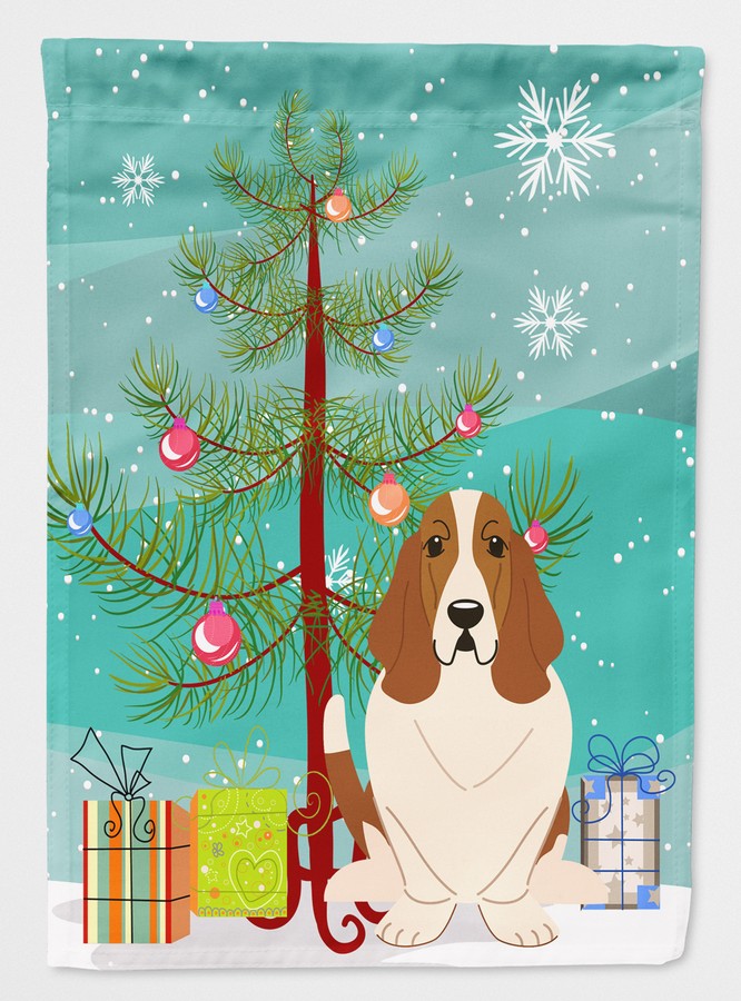 Merry Christmas Tree Basset Hound Flag Garden Size