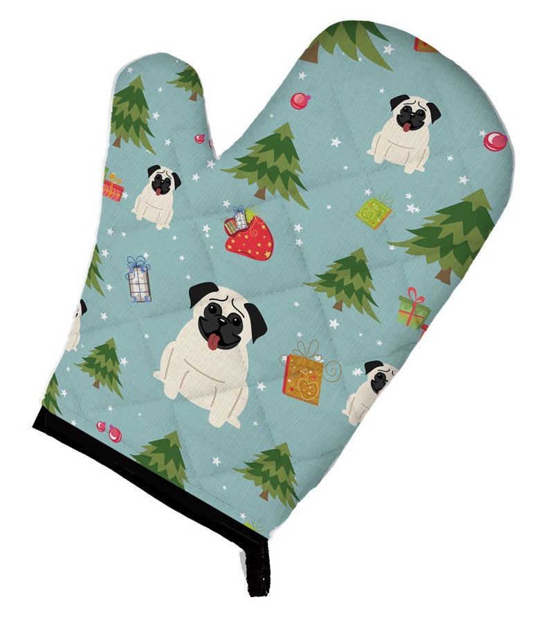 Picture of Carolines Treasures BB4664OVMT Christmas Pug Cream Oven Mitt