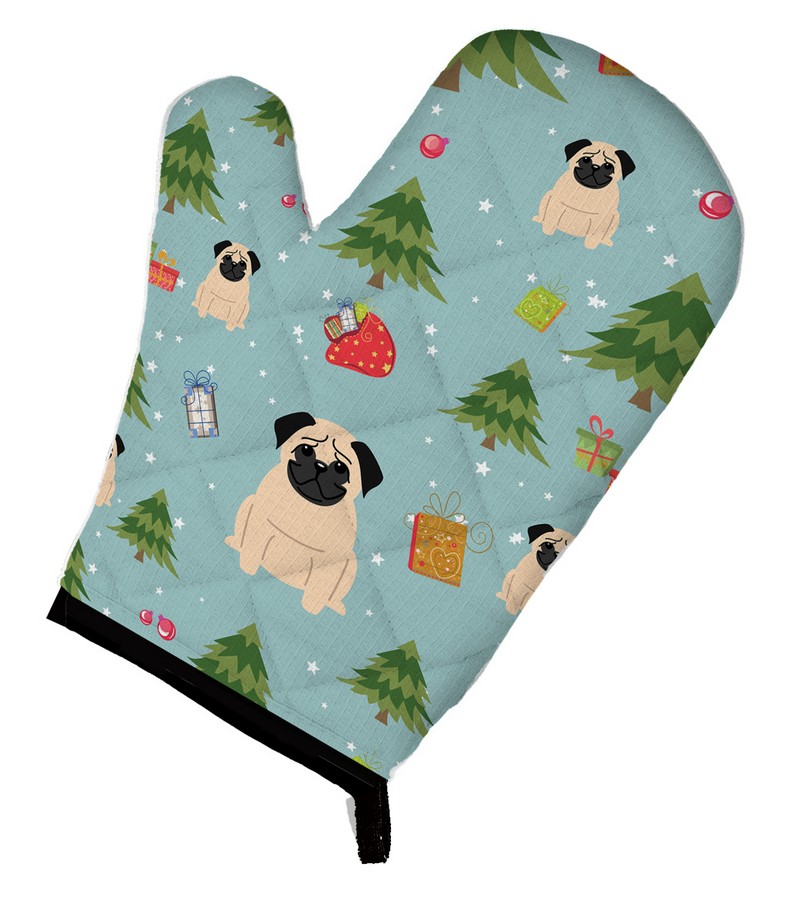 Picture of Carolines Treasures BB4668OVMT Christmas Pug Fawn Oven Mitt