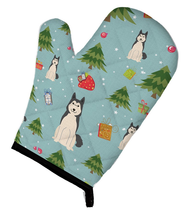 Picture of Carolines Treasures BB4685OVMT Christmas West Siberian Laika Spitz Oven Mitt