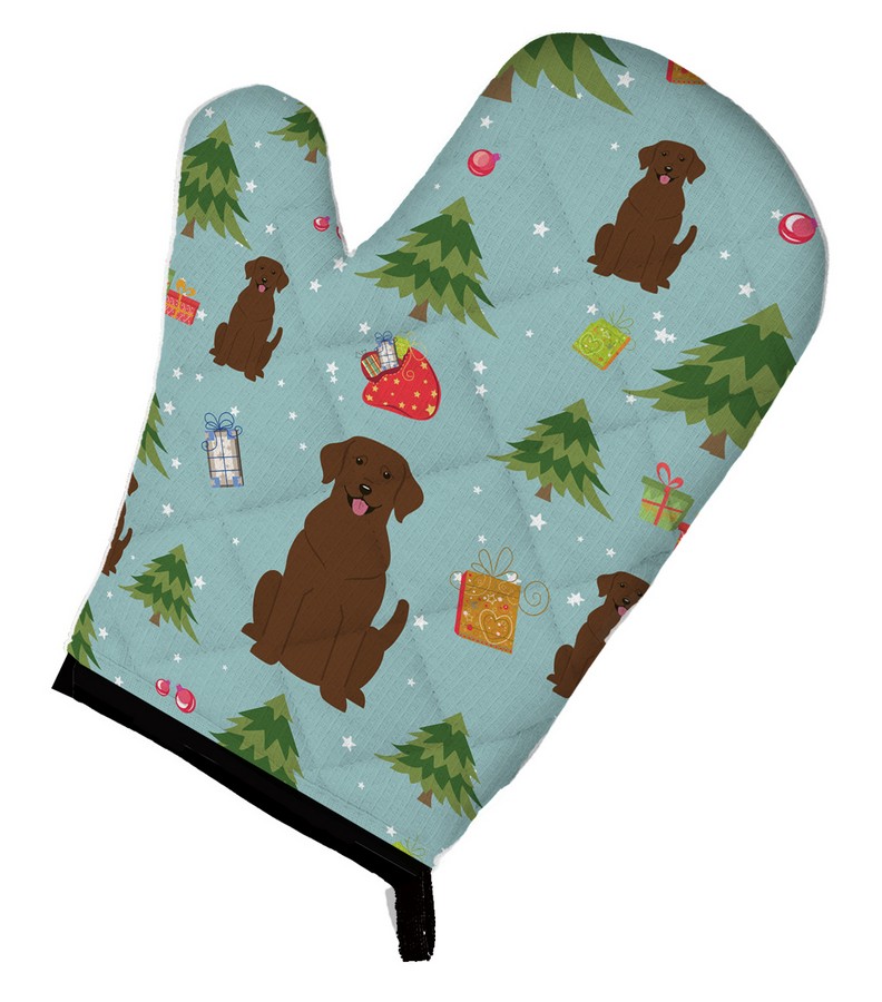 Picture of Carolines Treasures BB4716OVMT Christmas Chocolate Labrador Oven Mitt