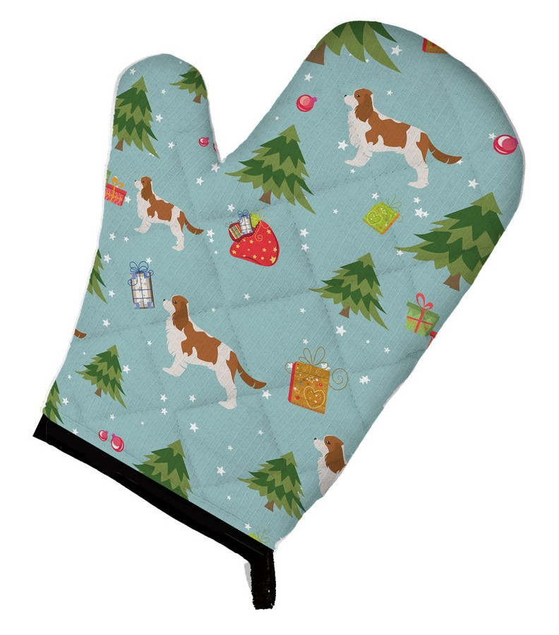 Picture of Carolines Treasures BB4873OVMT Christmas Cavalier King Charles Spaniel Oven Mitt
