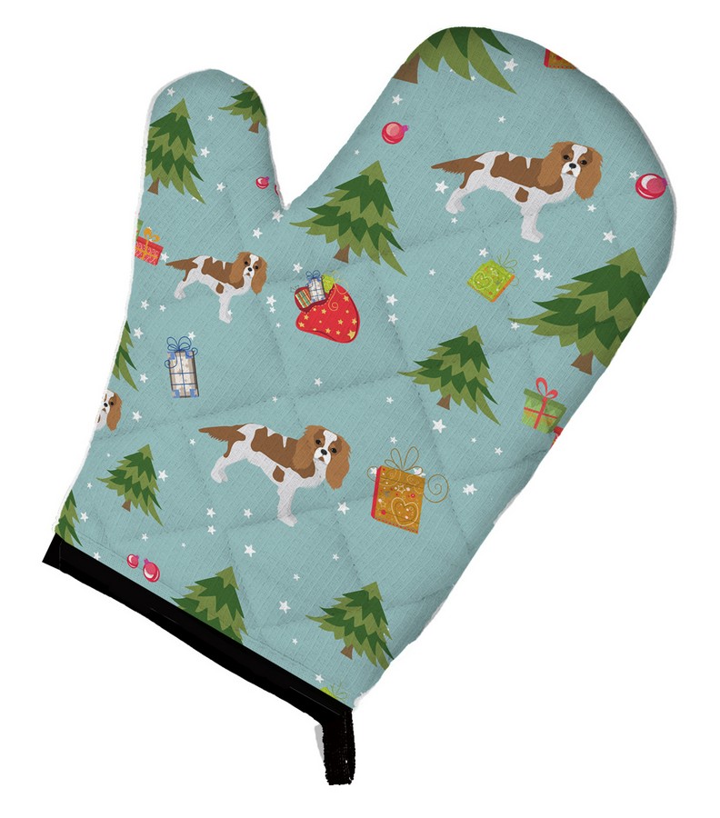 Picture of Carolines Treasures BB4921OVMT Christmas Cavalier King Charles Spaniel Blenheim Oven Mitt
