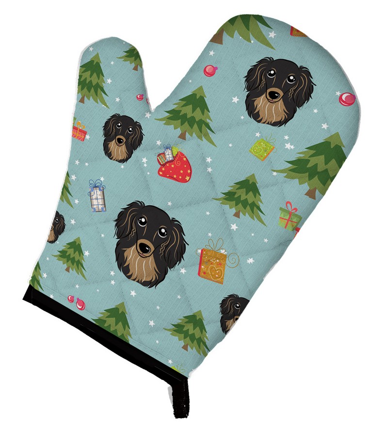 Picture of Carolines Treasures BB5002OVMT Christmas Longhair Black & Tan Dachshund Oven Mitt