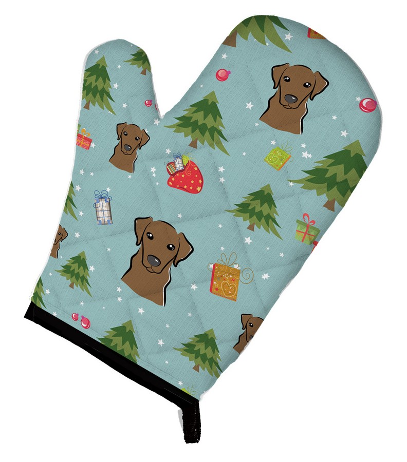 Picture of Carolines Treasures BB5023OVMT Christmas Chocolate Labrador Oven Mitt