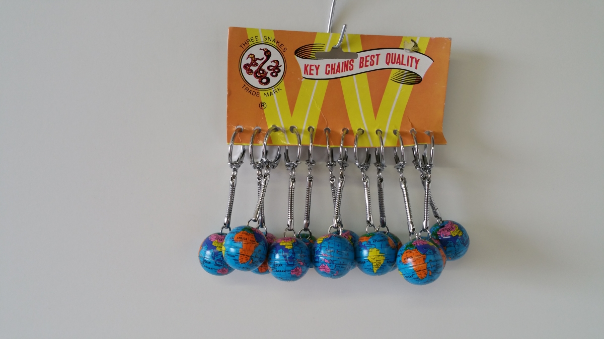 2963A Globe Keychains - 2 Dozen