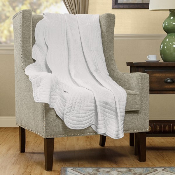 Microfiber Oversized Quilted Throw With Scalloped Edges - White