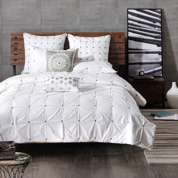 Picture of INK Plus IVY II10-597 Piece Of 3 Masie Comforter Mini Set, King & Cal King - White