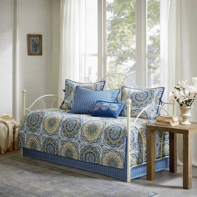 Picture of Madison Park MP13-3973 Polyester Printed Day Bed Cover, Blue