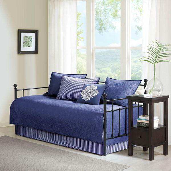 Picture of Madison Park MP13-4971 Quebec 6 Piece Daybed Set - Navy, Daybed