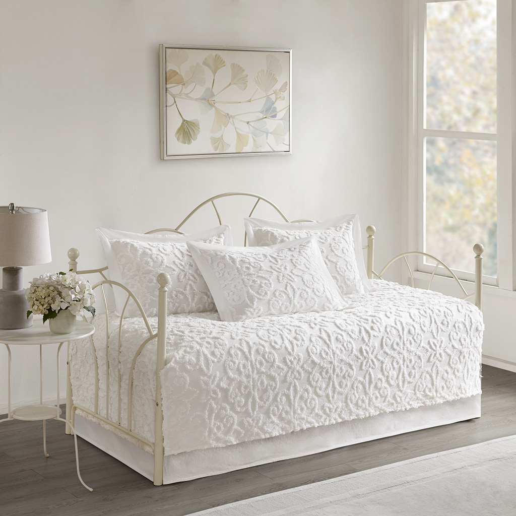 Picture of Madison Park MP13-5322 Sabrina 5 Piece Cotton Chenille Daybed Set - White