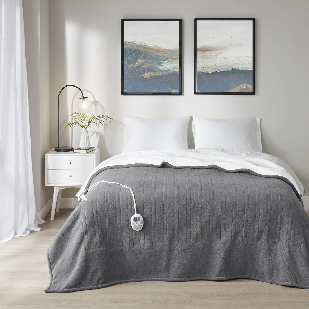 Dark Grey 100 Percent Polyester Fleece to Sherpa Heated Blanket, King Size -  Serta, SE1002624