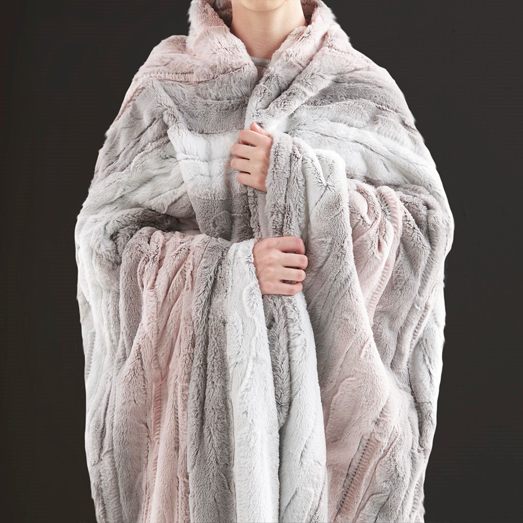 Picture of Beautyrest BR54-2863 100 Percent Polyster Oversized Faux Tip Dye Heated Throw&#44; Blush & Grey - 50 x 70 in.