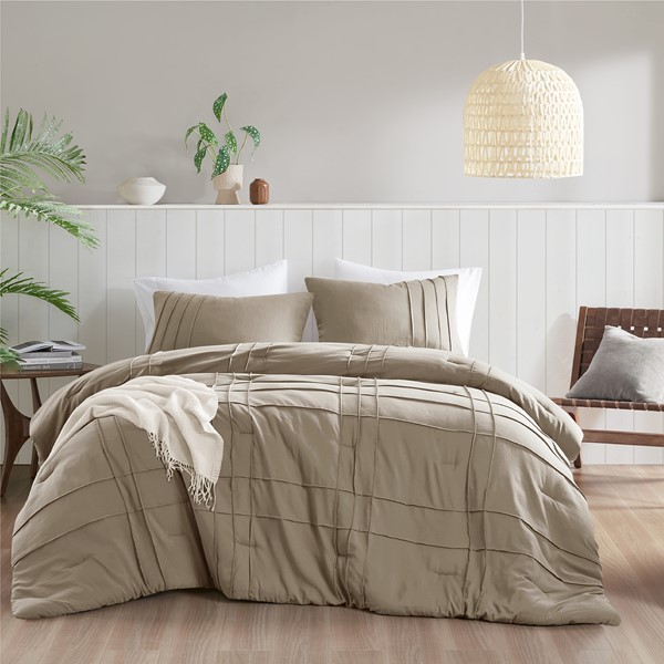 AM10-0451 Walker Soft Washed Pleated Comforter Set, Khaki - California King Size