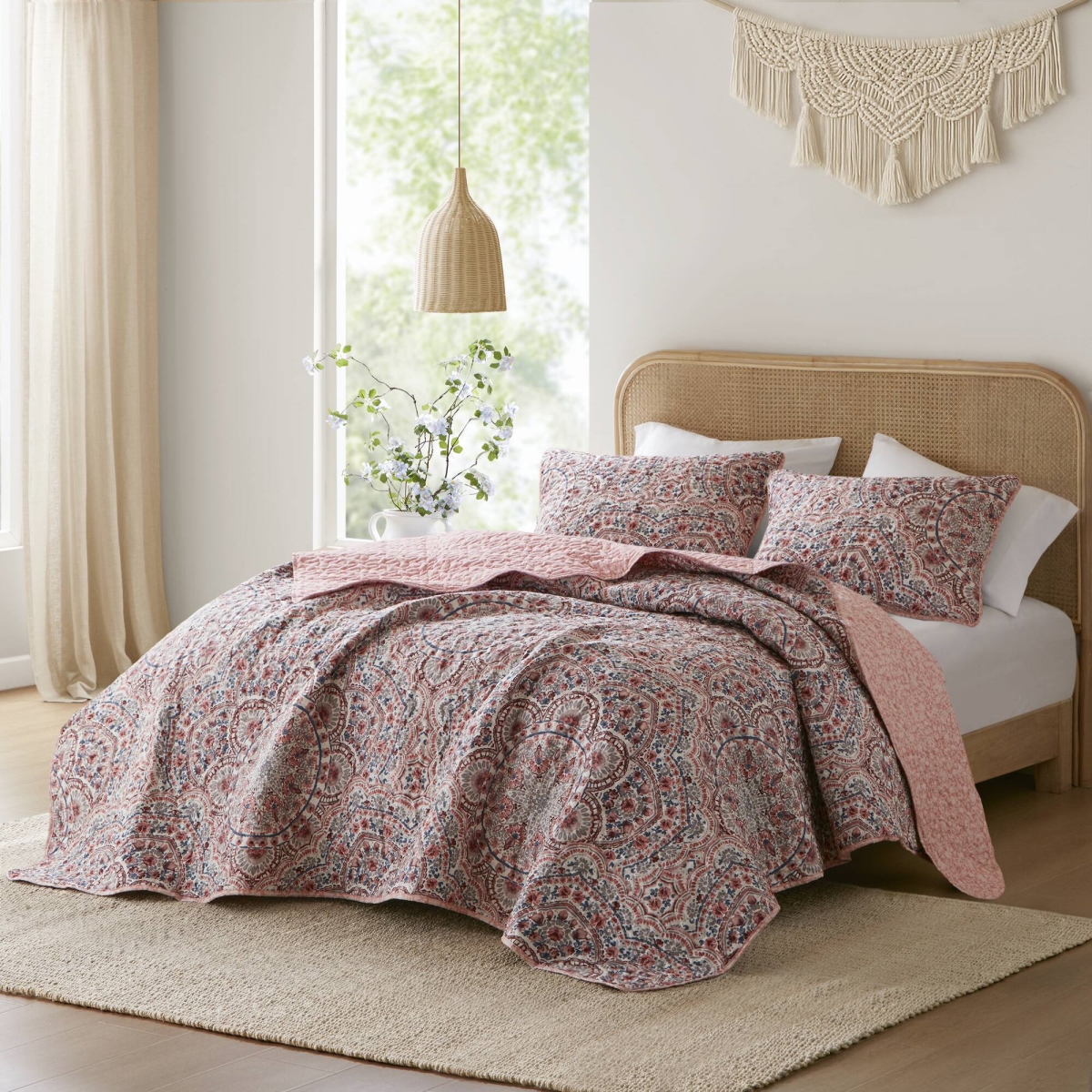 AM14-0598 Boho Floral Reversible Quilt, Pink - King Size