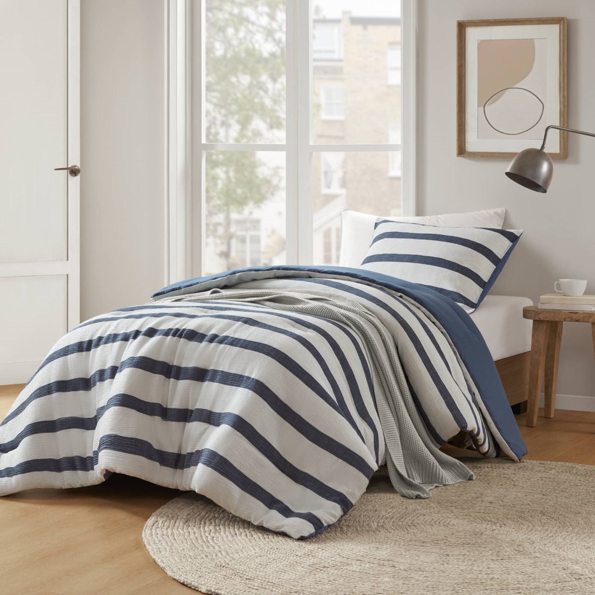 AM10-0608 Twin Size Long Yarn-Dyed Striped Comforter - Blue