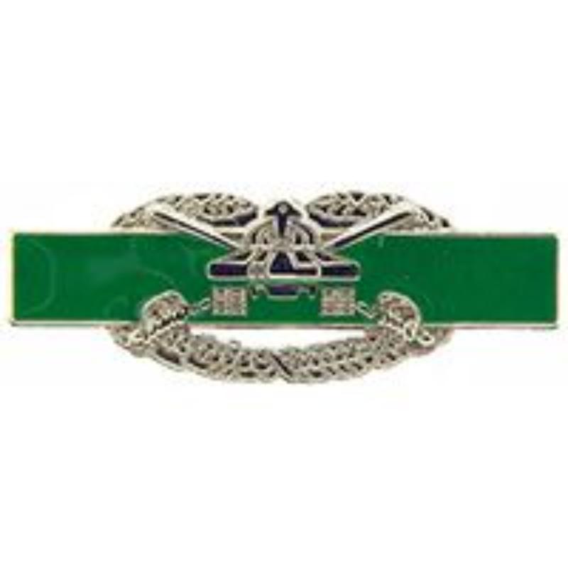 P16101 Pin - Army, Combat Armor - 1.5 in.