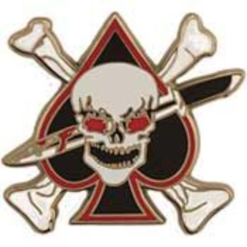 P15719 Pin - Death Spade & Skull - 1 in.