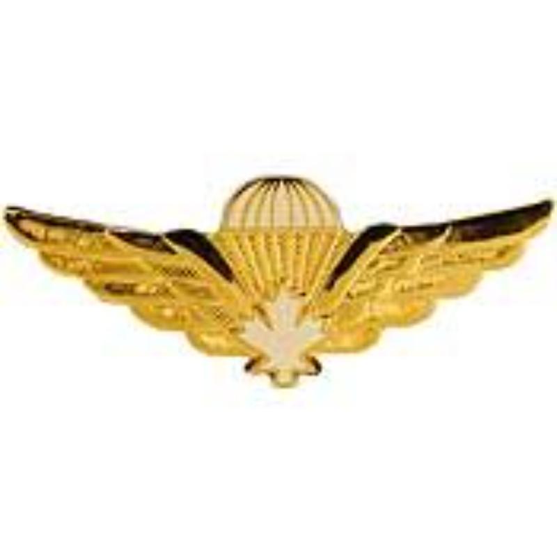 Wing Pin - Canadian Jump - Gold & White - 2.5 in. - Durable Material