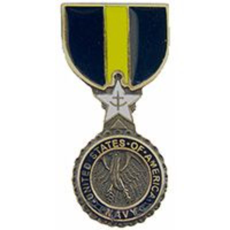 P15862 Pin - Medal, USN & USMC Distinguished Service - 1.181 in.