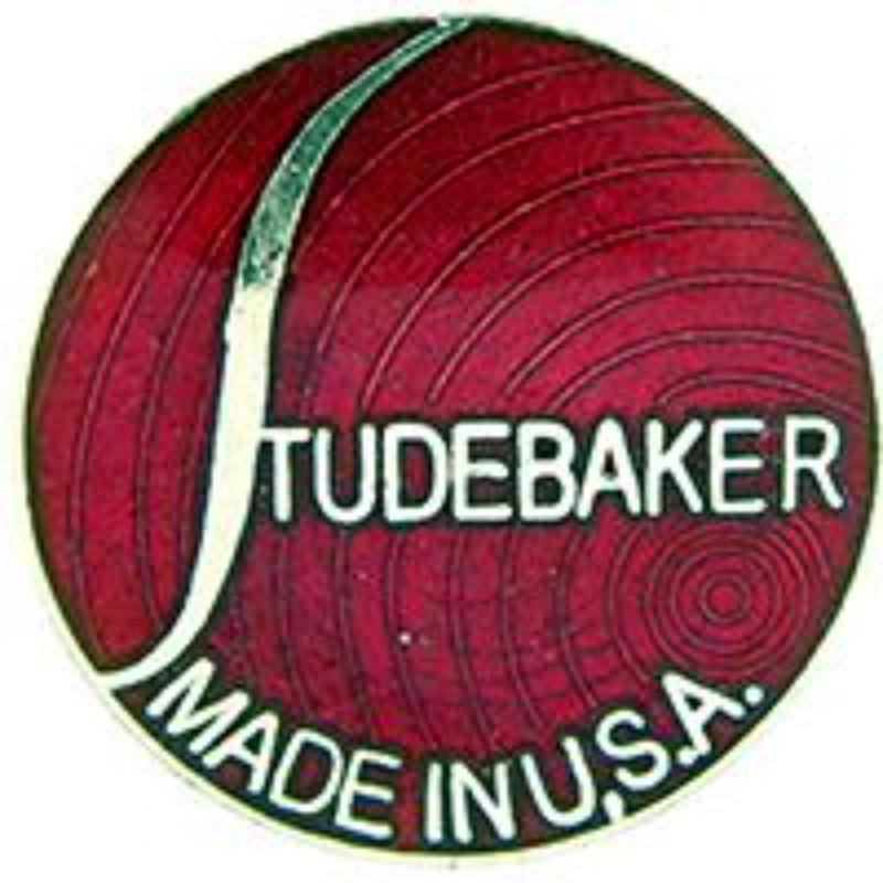 P05438 Pin - Car, Studebaker, Logo - 1 in.