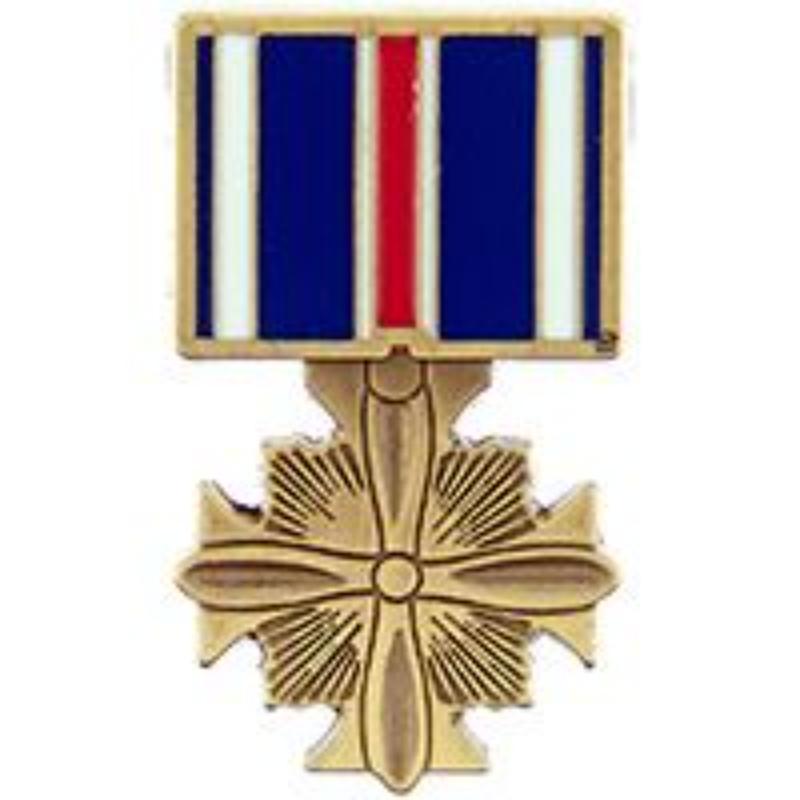 P14965 Pin - Medal, Distinguished Flying Crs - 1.181 in.