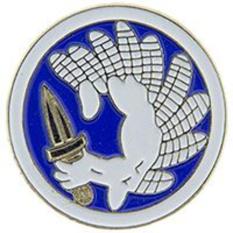 P14880 Pin - French, Metro Para - 1 in.