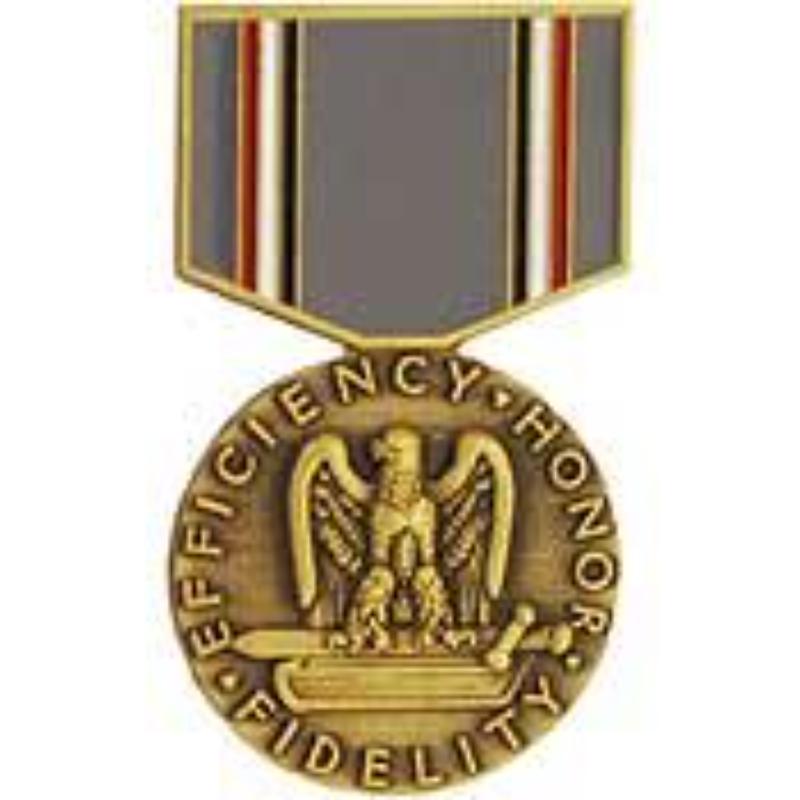 P15048 Pin - Medal, USAF Good Condition - 1.181 in.