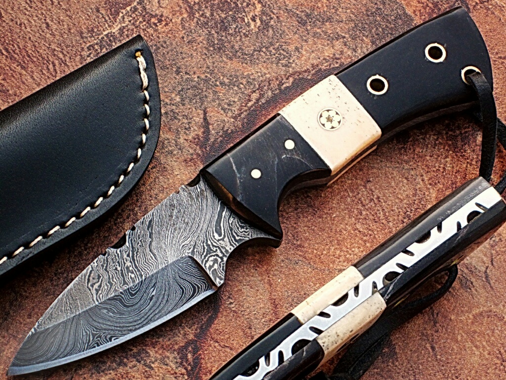 DM-1410 White Deer Skiner Damascus Steel Knife