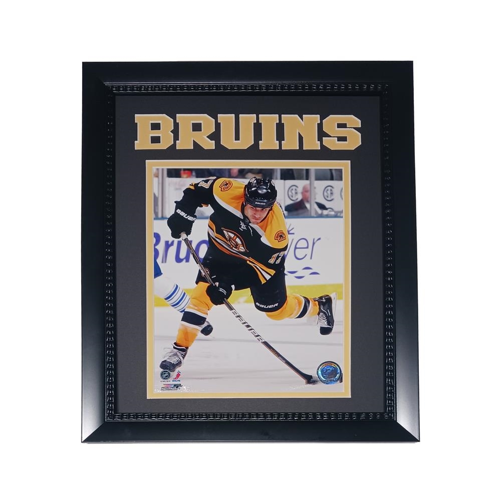 162-66 Boston - Hockey Milan Lucic 11x14 Frame
