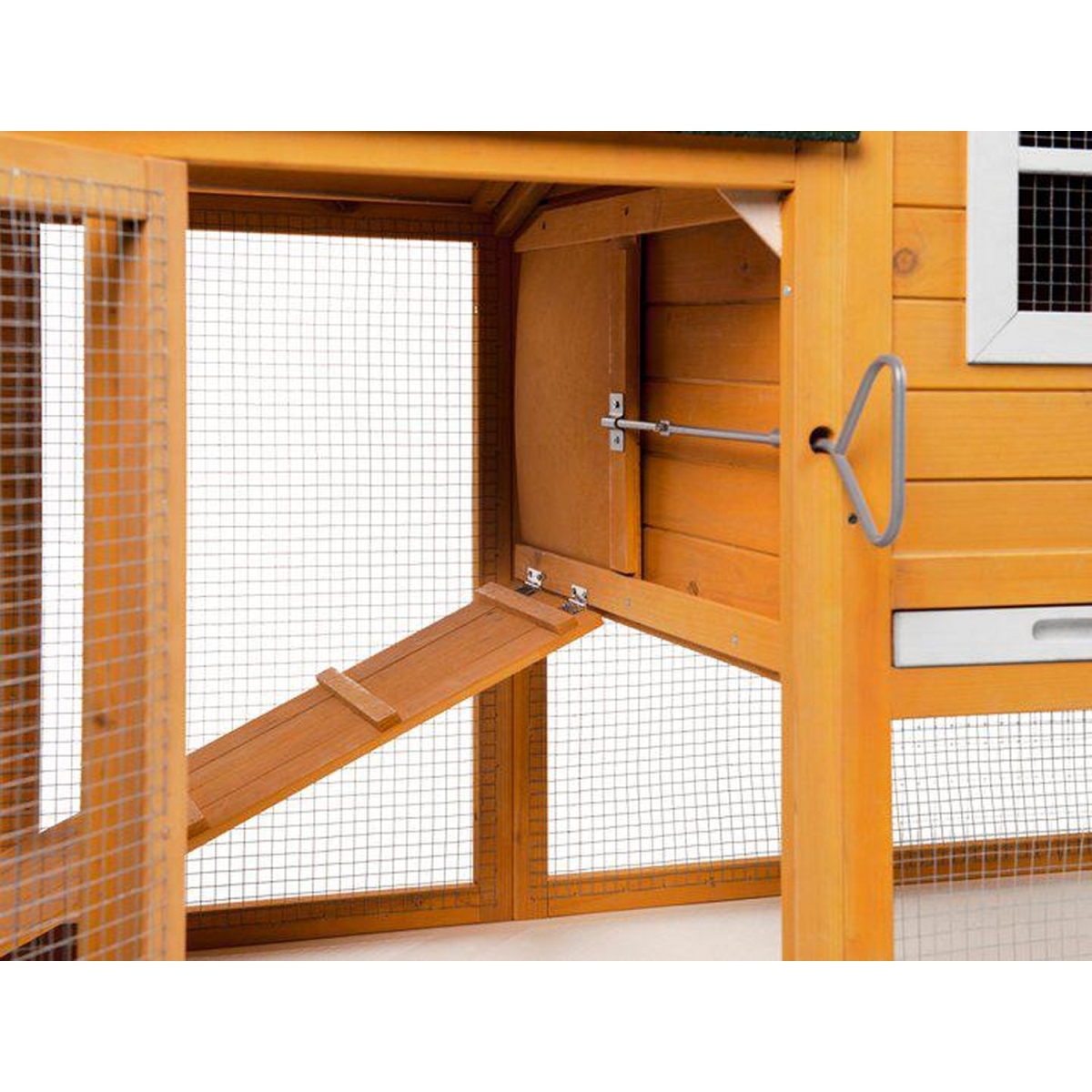 Picture of Prevue Pet Products PP-4700 Chicken Coop with Nest Box