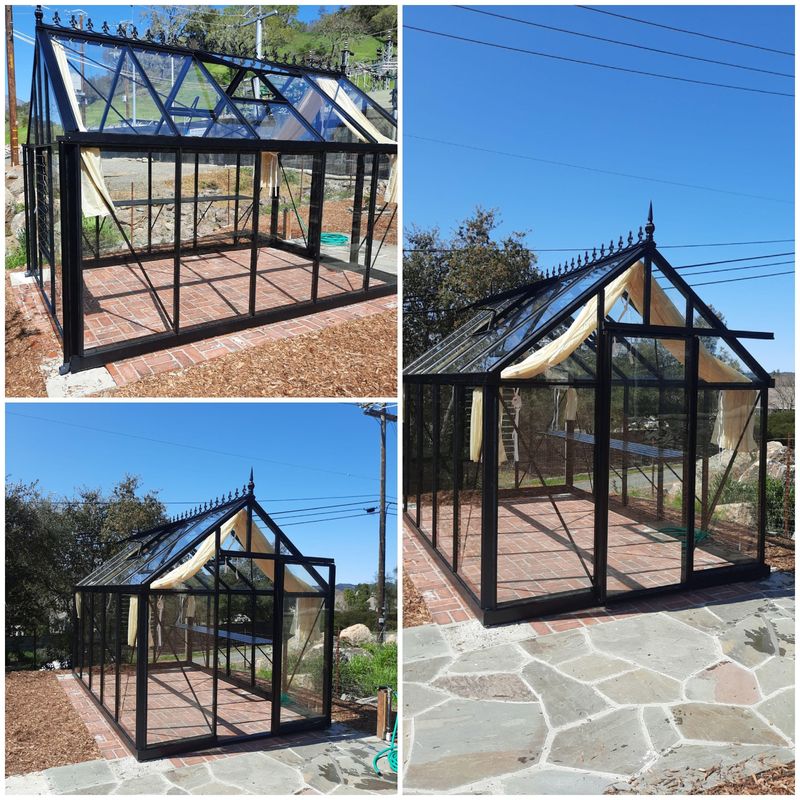 J-VIC 25 Janssens Junior Victorian Greenhouse - Black