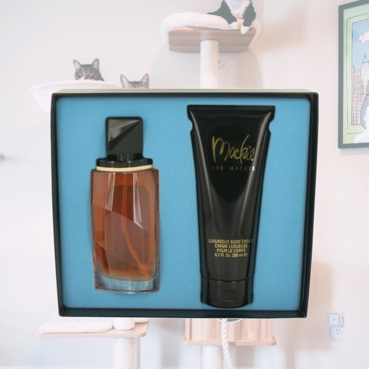 Picture of Bob Mackie 531819 3.4 oz Eau De Toilette Spray - 6.8 oz Body Cream Gift Set